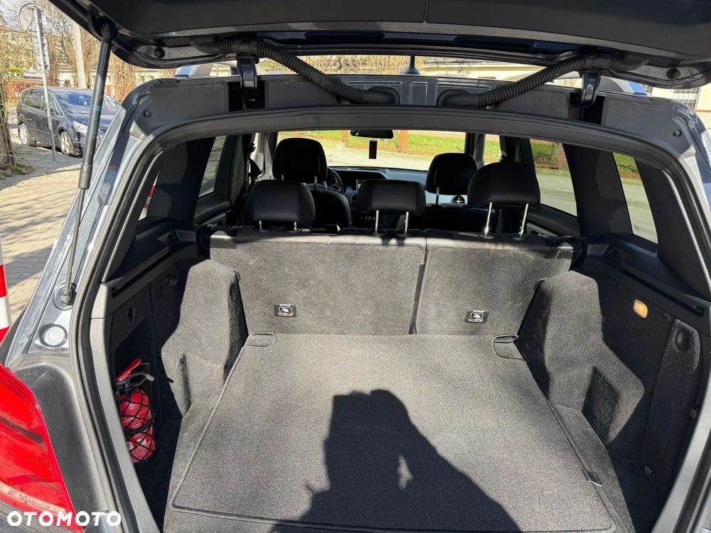 Mercedes-Benz GLK 220 CDI DPF 4Matic BlueEFFICIENCY 7G-TRONIC - 12