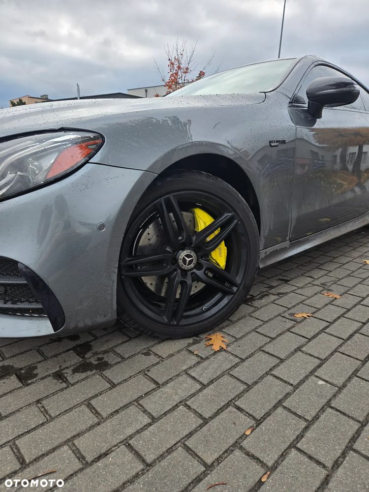 Mercedes-Benz Klasa E 400 4Matic Coupe 9G-TRONIC AMG Line - 10