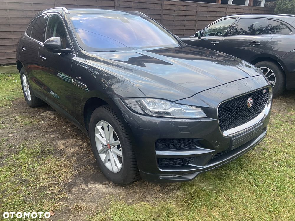 Jaguar F-Pace 20d AWD Portfolio - 8