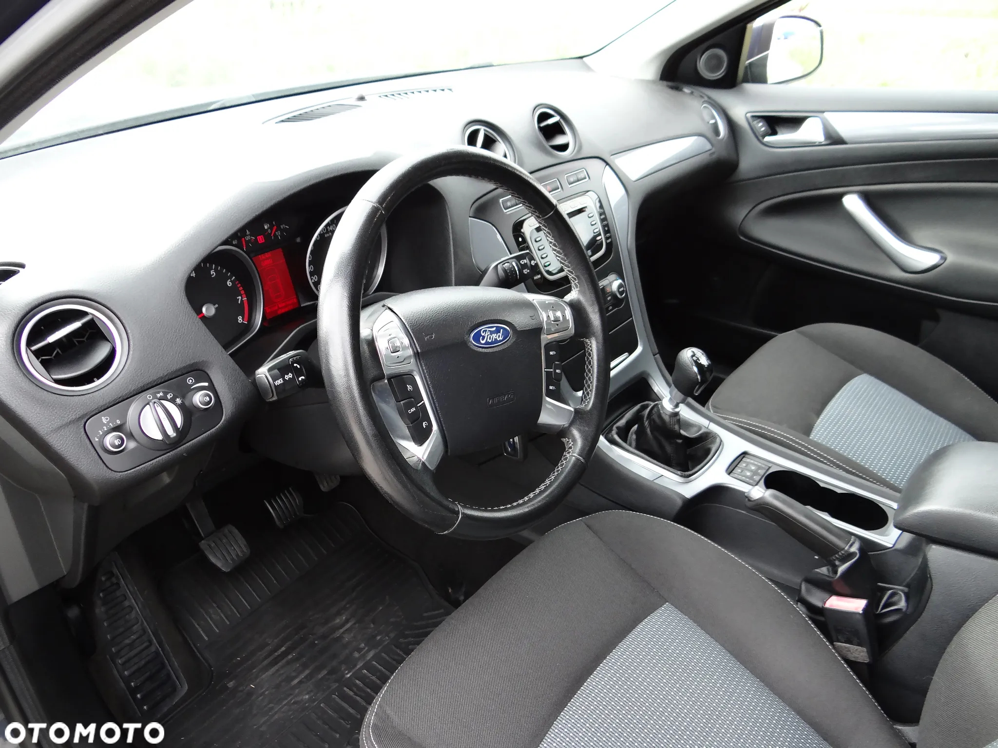 Ford Mondeo - 9
