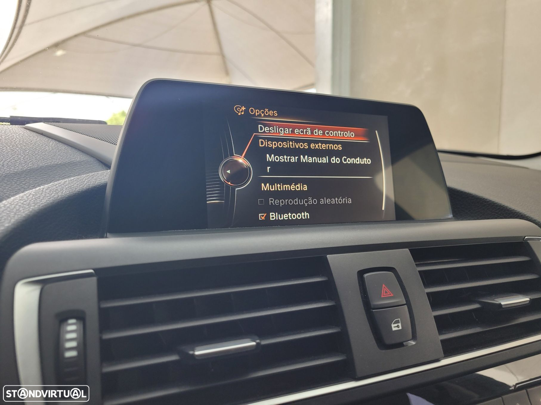 BMW 116 d Line Urban - 36