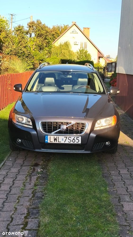 Volvo V70 - 1