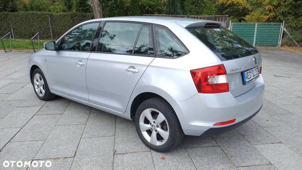 Skoda RAPID - 14