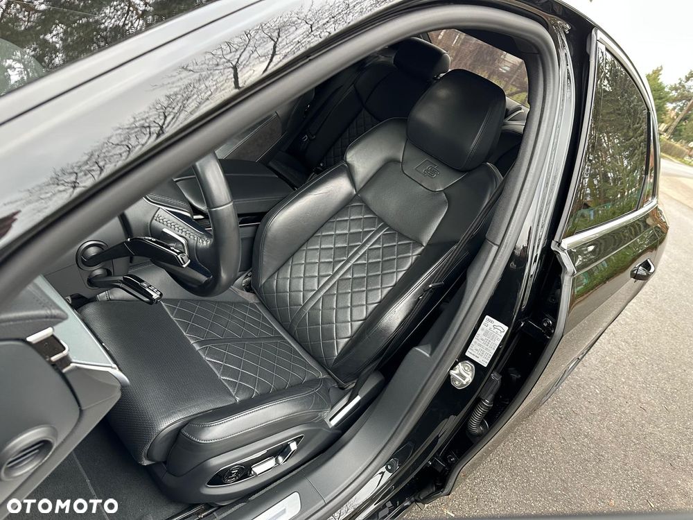 Audi A8 - 10