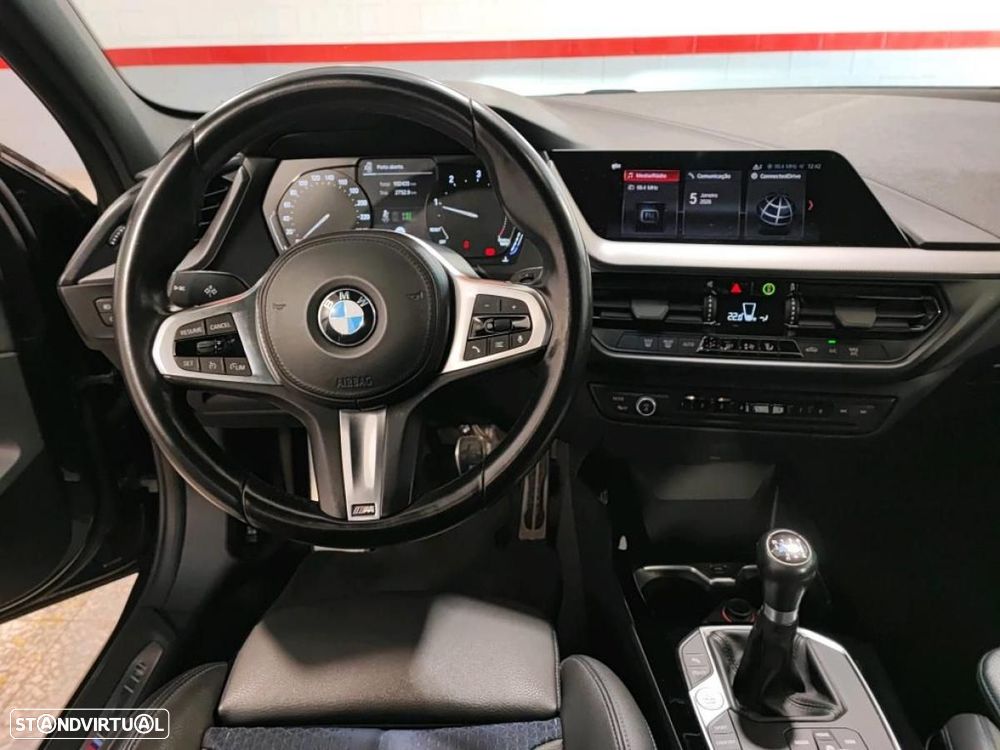 BMW 116 d Pack Desportivo M - 7