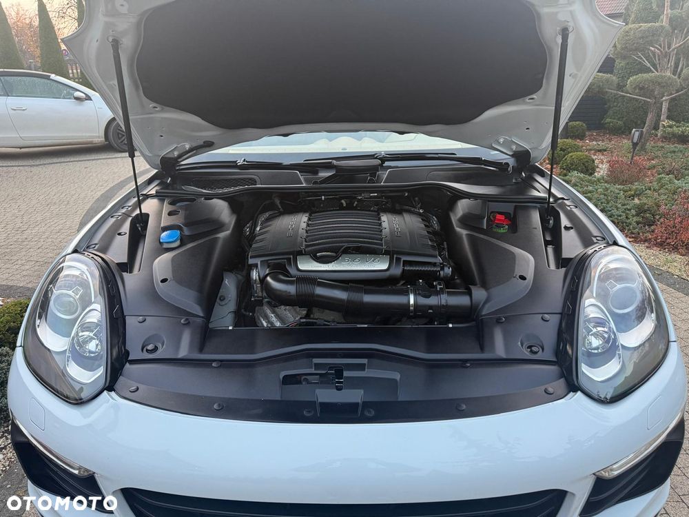 Porsche Cayenne Tiptronic S - 28