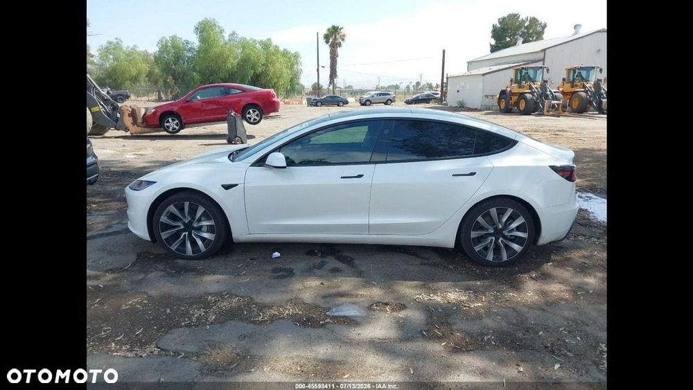 Tesla Model 3 Langstreckenbatterie Allradantrieb Dual Motor - 6