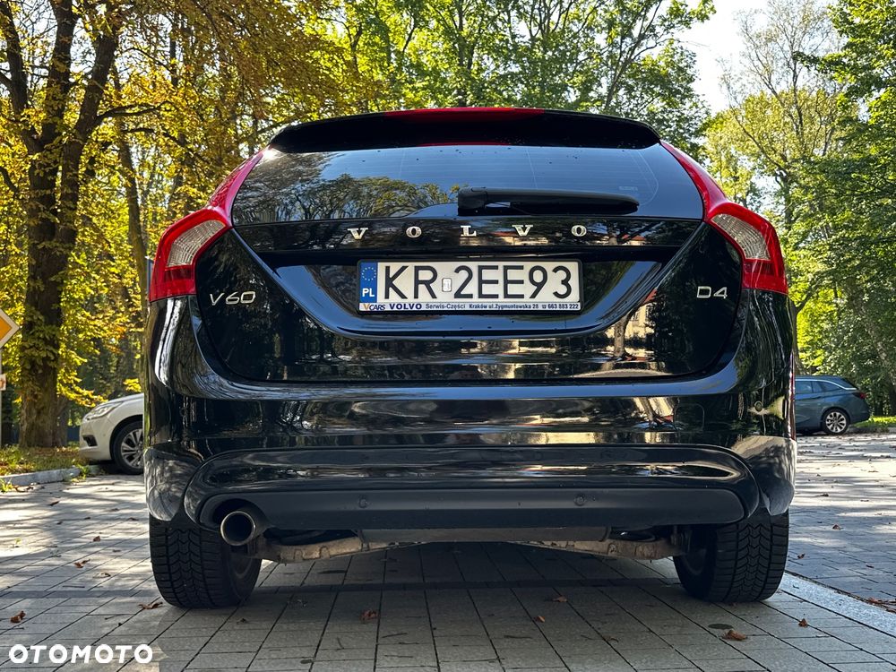 Volvo V60 D4 Momentum - 7