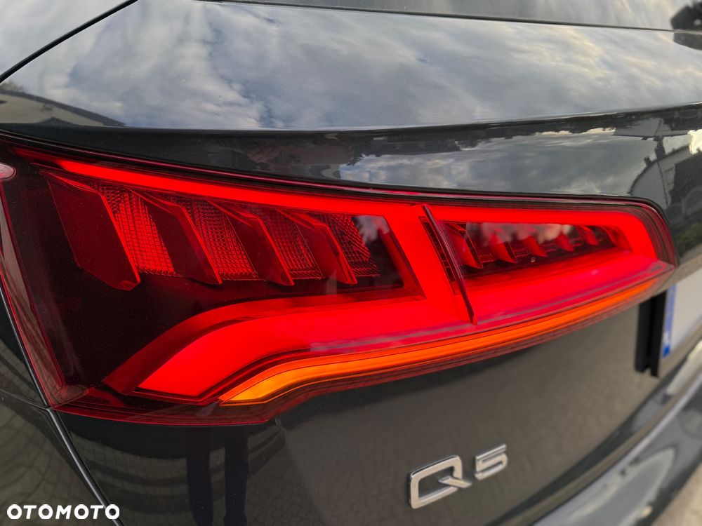 Audi Q5 35 TDI S tronic design - 12