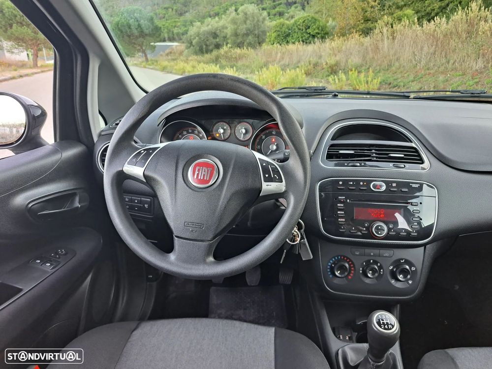 Fiat Punto 1.3 M-Jet Lounge S&S - 16