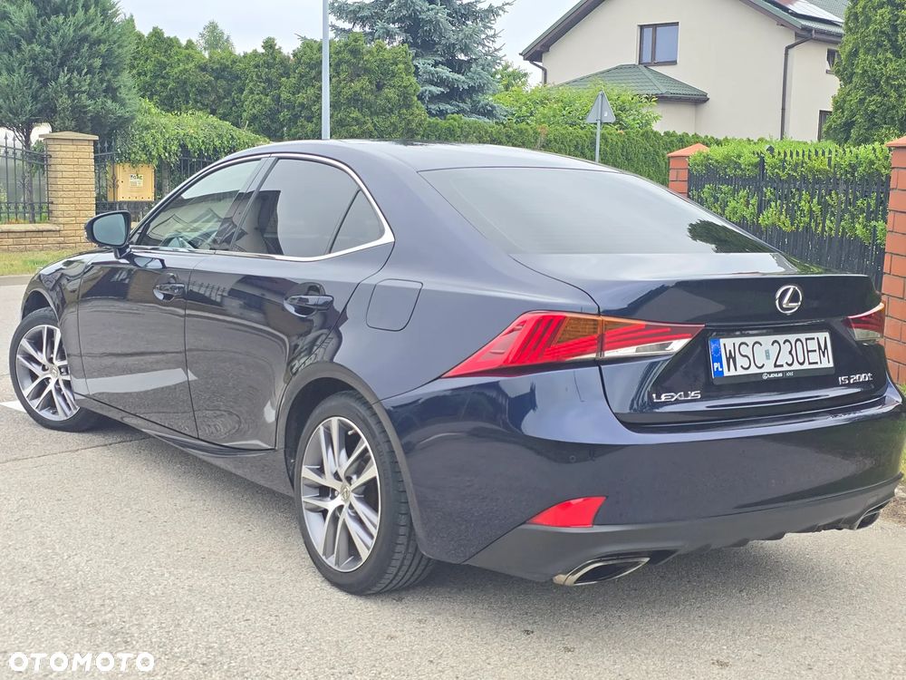 Lexus IS 200t / 300 Prestige - 10
