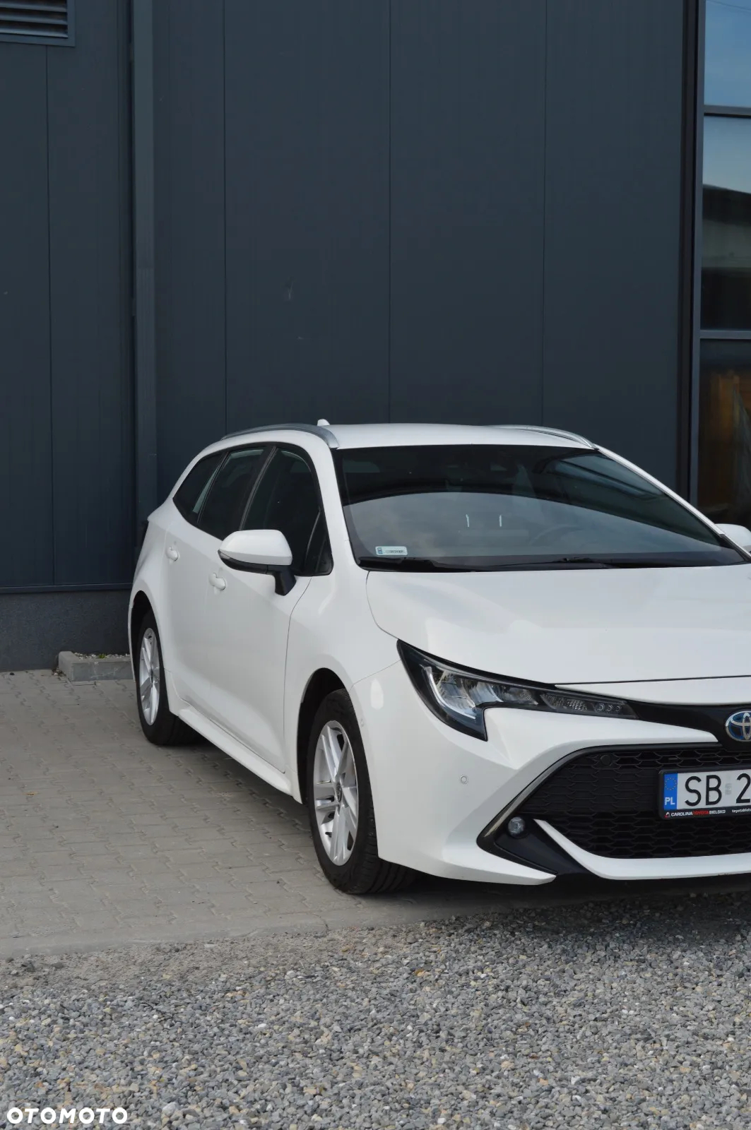 Toyota Corolla 2.0 Hybrid Comfort - 8