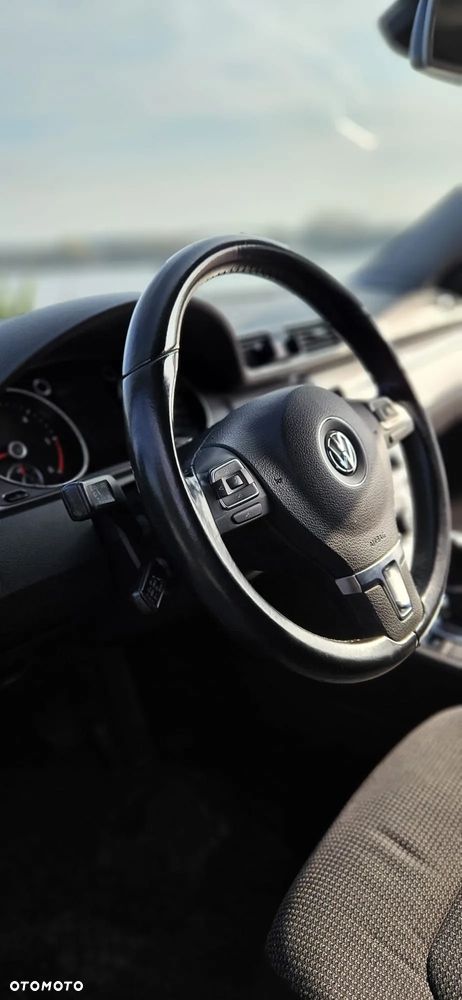 Volkswagen Passat Variant 2.0 TDI DPF DSG Highline - 10