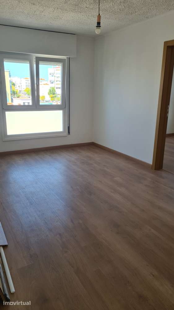 Apartamento T2 na Praceta Bento Moura, 3 - Grande imagem: 4/8
