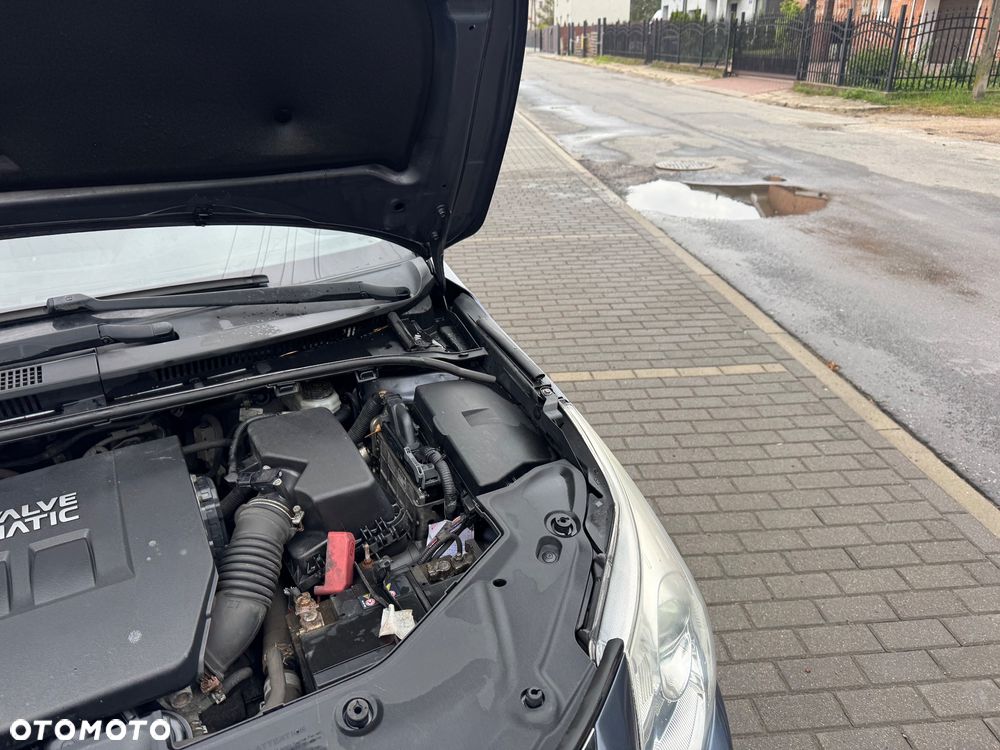 Toyota Avensis - 22