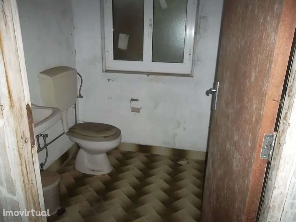 Moradia devoluta em Chave, Arouca - Grande imagem: 3/3