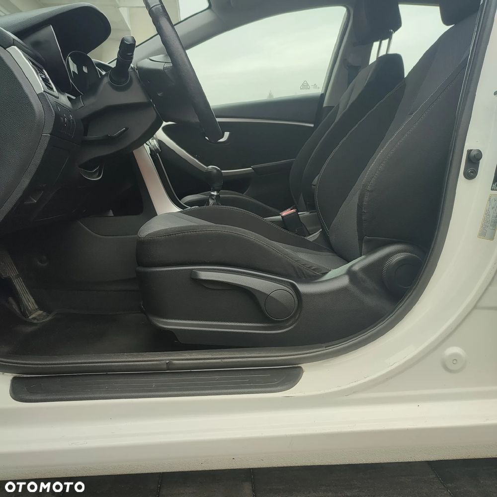 Hyundai i30 1.4 Classic - 13