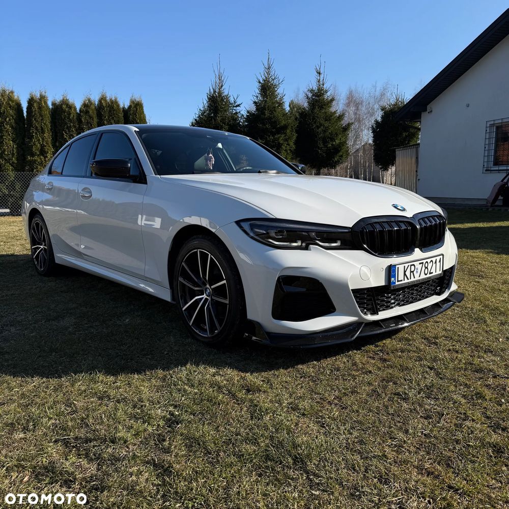 BMW Seria 3 330i xDrive M Sport - 29