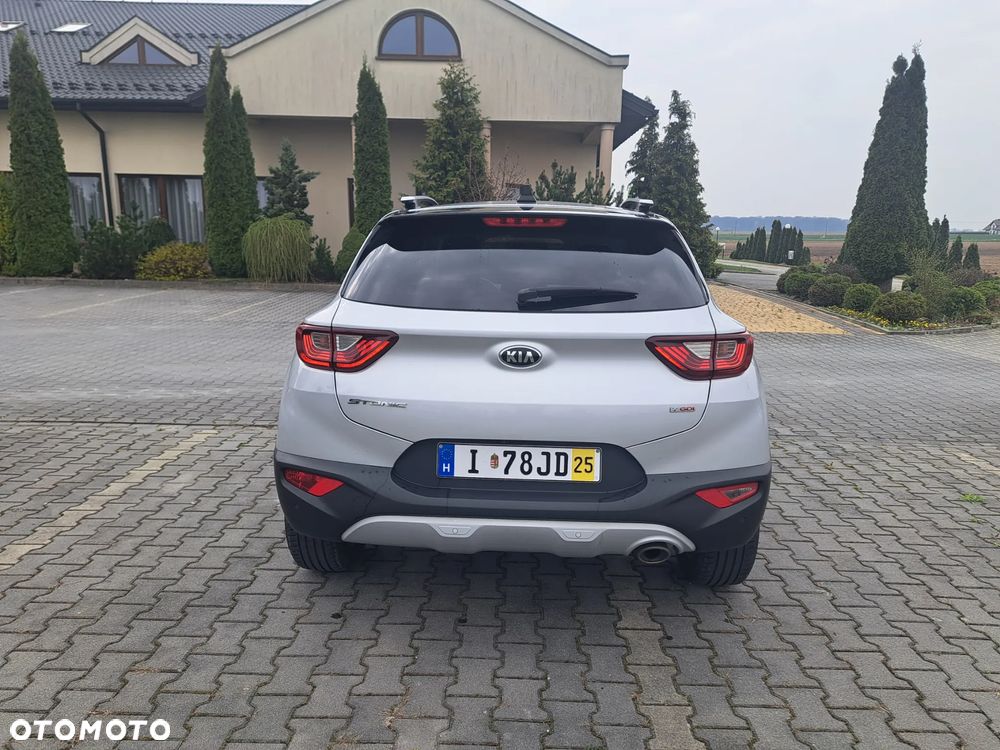 Kia Stonic 1.0 T-GDI MHEV L Business Line - 6