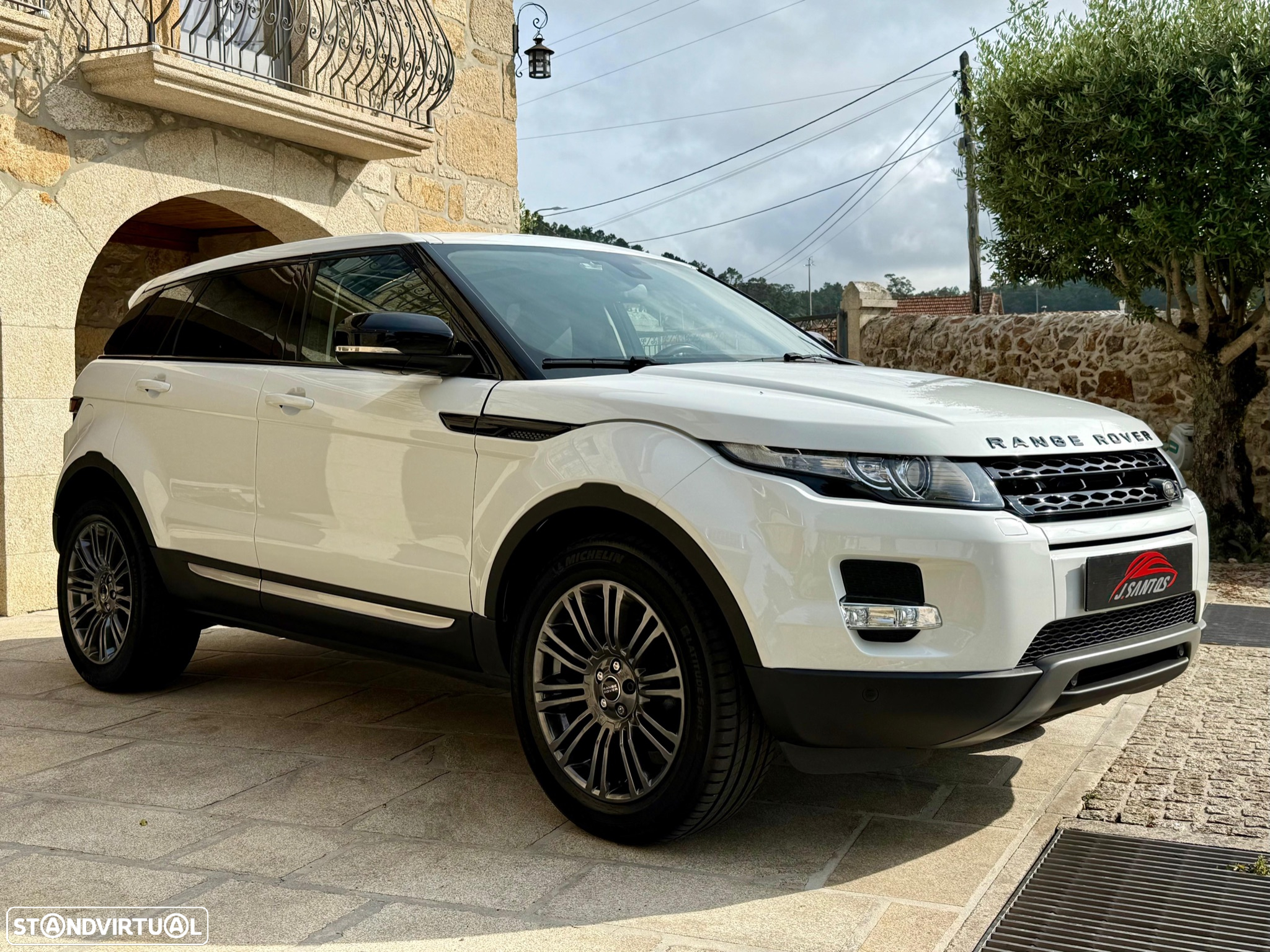 Land Rover Range Rover Evoque 2.2 SD4 Prestige Auto - 3