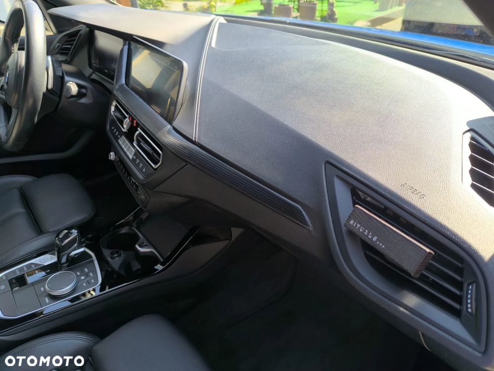 BMW Seria 2 218d M Sport - 8