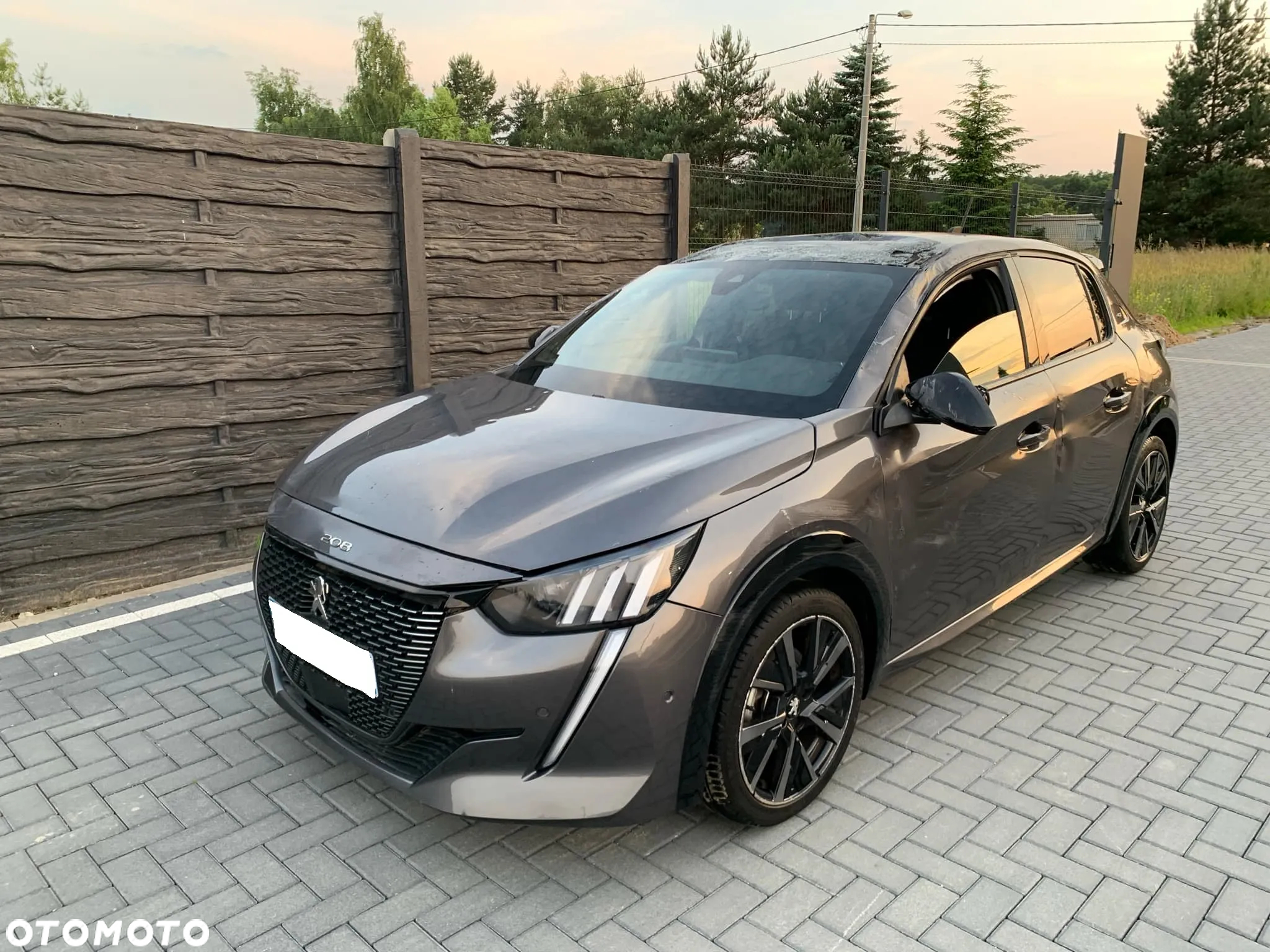 Peugeot 208 PureTech 100 EAT8 GT - 38