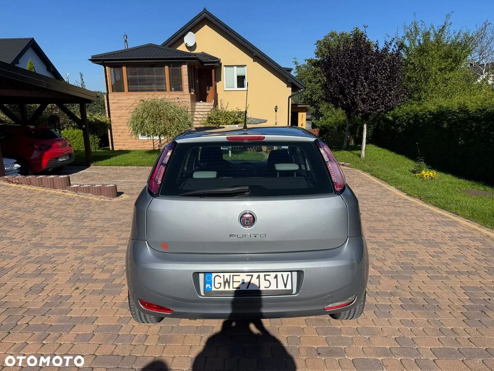Fiat Punto 2012 photo 5