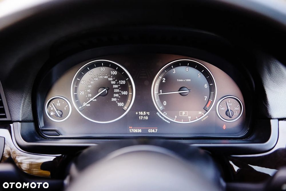 BMW Seria 5 528i xDrive Sport-Aut - 19