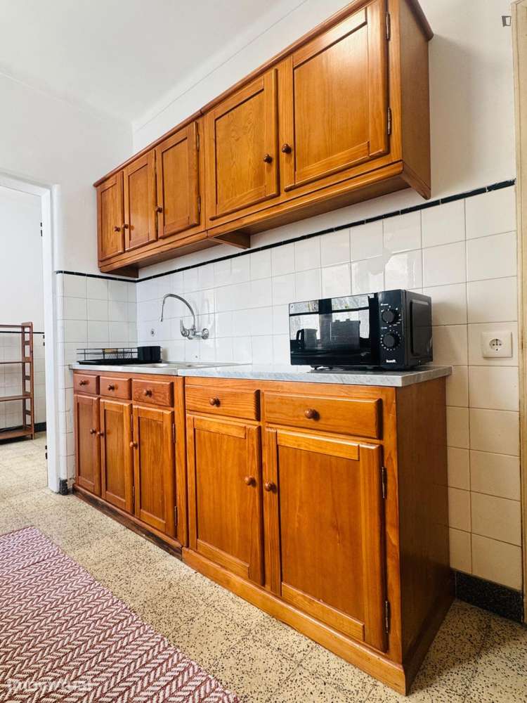 Quarto - localizado em Montes Claros Coimbra - Grande imagem: 4/8