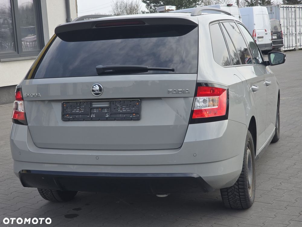 Skoda Fabia 1.0 TSI DSG Monte Carlo - 9