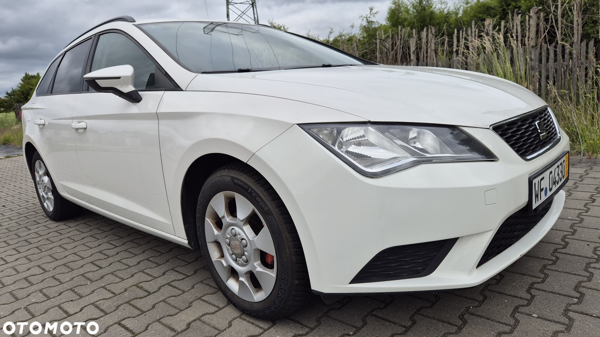Seat Leon 1.6 TDI DPF Ecomotive Reference - 2