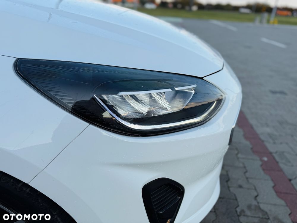 Ford Fiesta 1.0 EcoBoost Hybrid S&S TITANIUM - 21