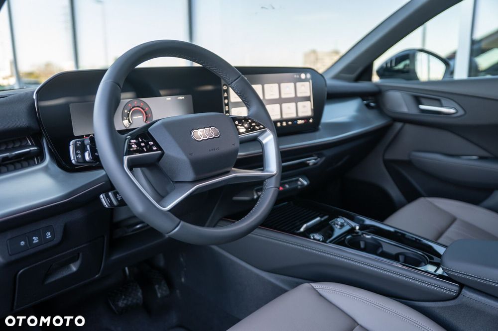Audi Q3 Sportback - 13