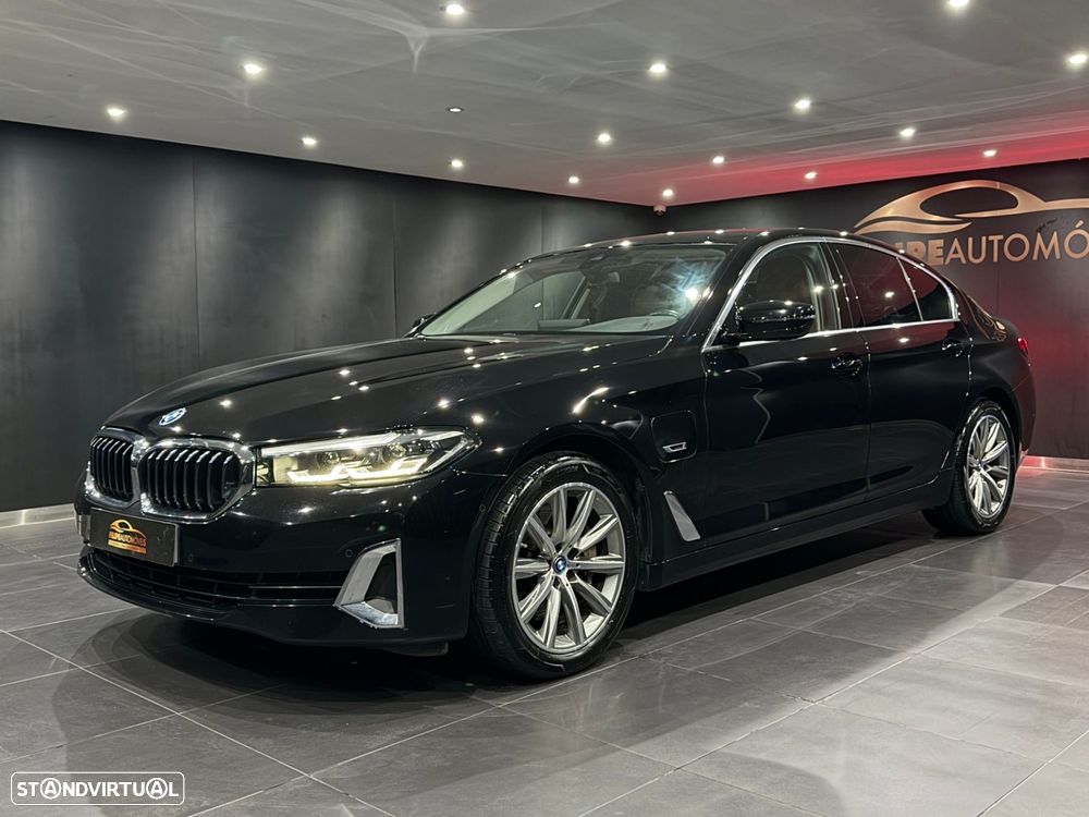 BMW 520 e Line Luxury - 1
