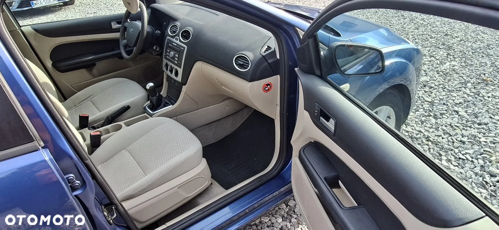 Ford Focus 1.8 TDCi Ambiente - 15