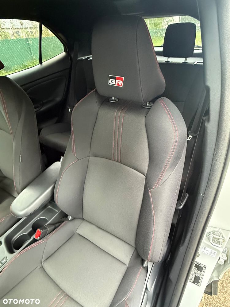 Toyota Yaris Cross 1.5 VVT-i GR Sport - 15