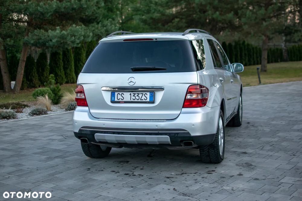 Mercedes-Benz ML - 4