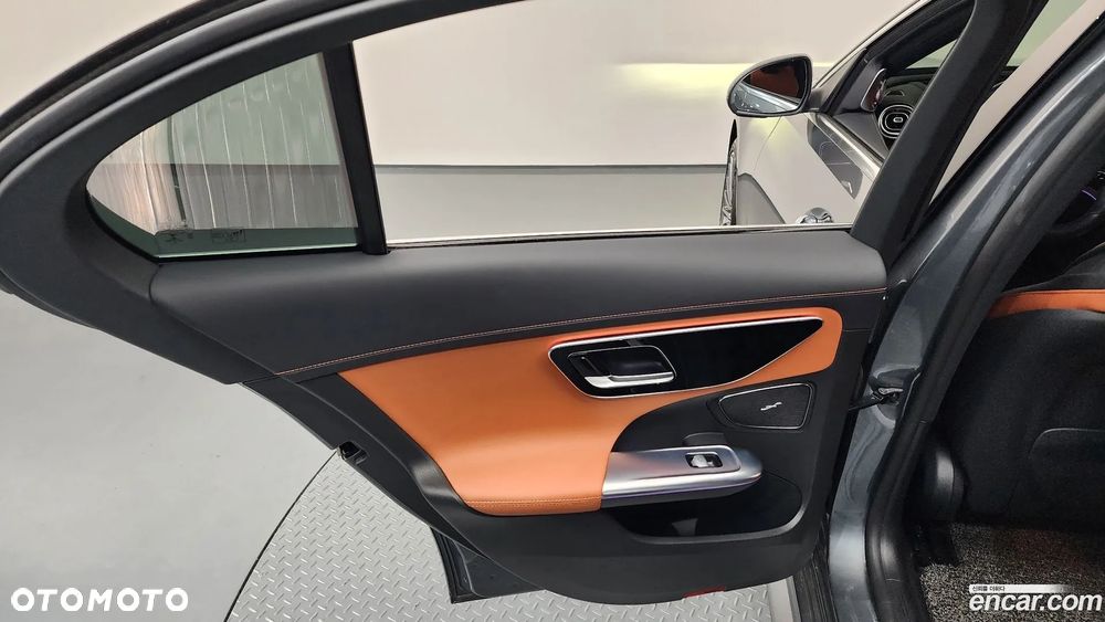 Mercedes-Benz Klasa C 300 9G-TRONIC Edition AMG Line - 27