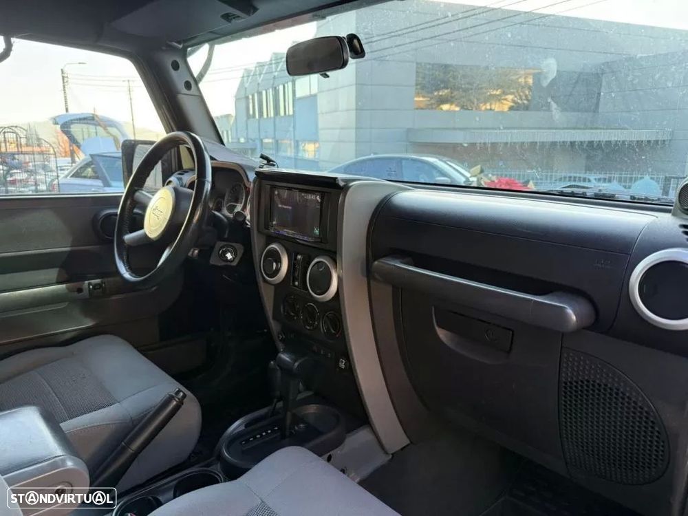 Jeep Wrangler Unlimited 2.8 CRD ATX Sahara Limited - 15