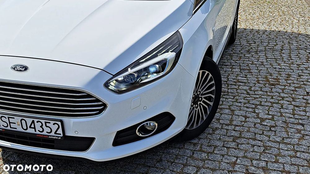 Ford S-Max 2.0 EcoBlue Titanium - 24