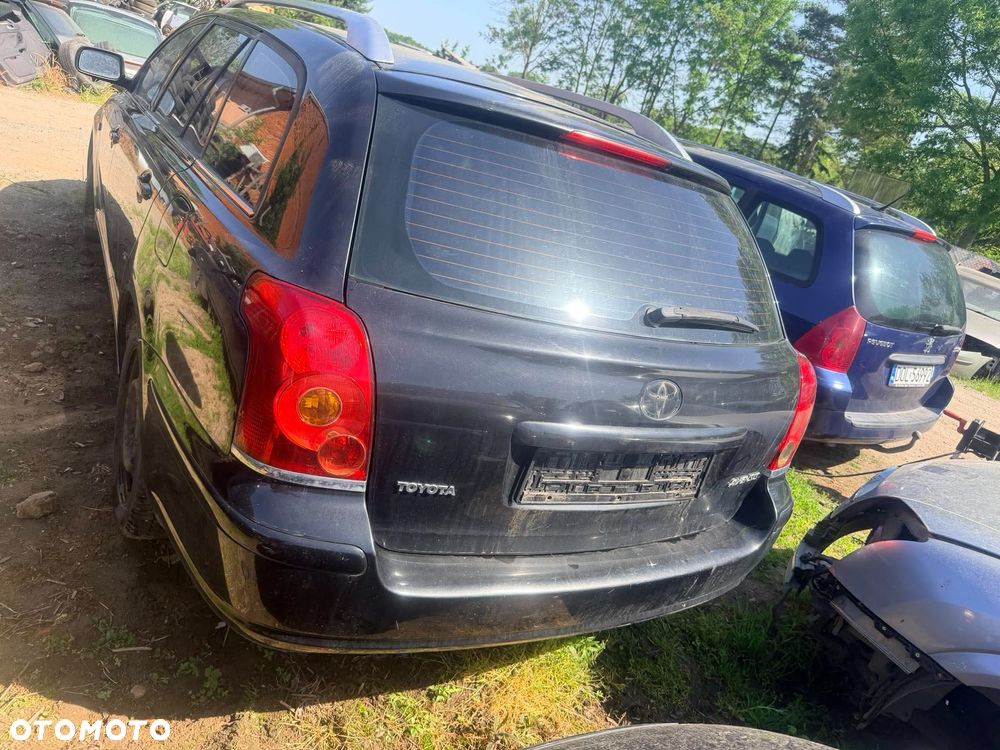 Części Toyota Avensis T25 1.8B  kombi na cześci 2003 - 2009 1.8 - 5