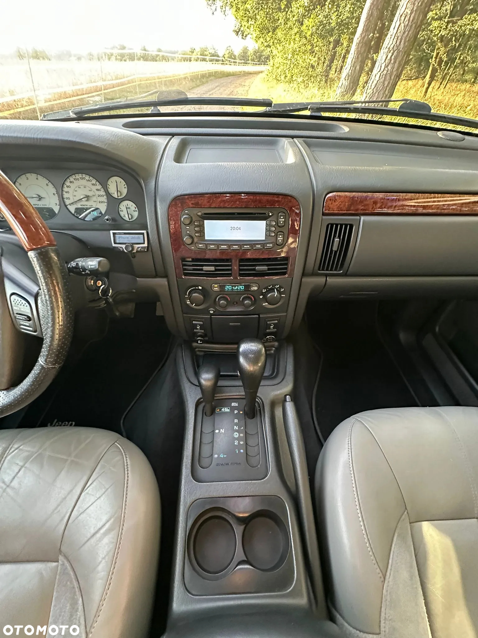 Jeep Grand Cherokee 4.7 Overland - 14