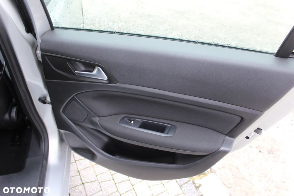 Peugeot 308 1.6 BlueHDi Active S&S - 18