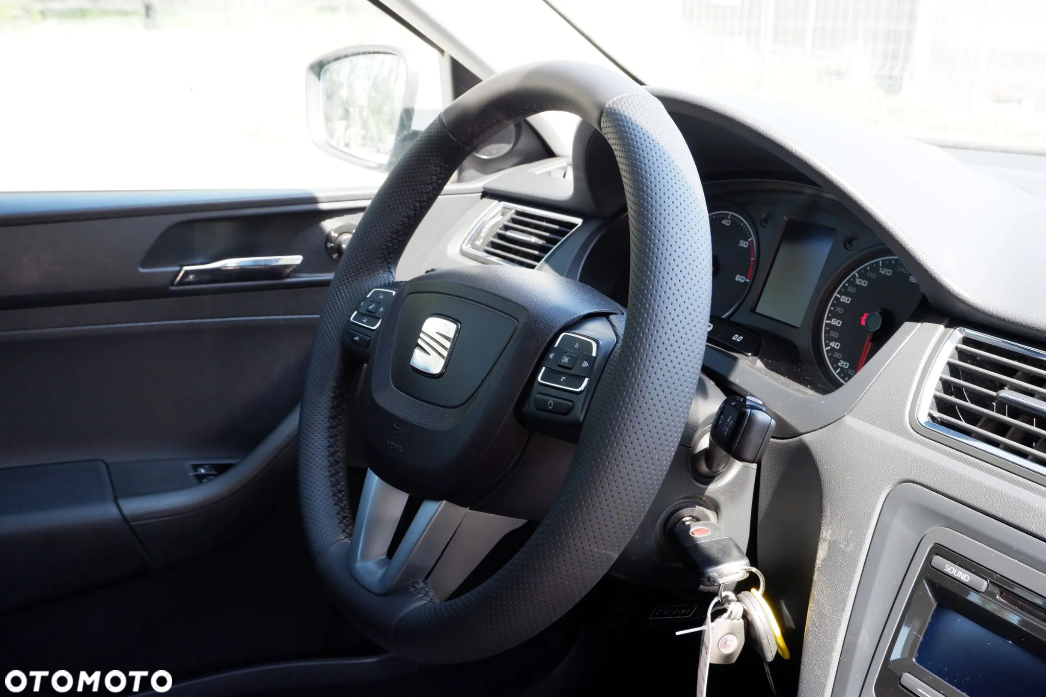 Seat Toledo 1.6 TDI DPF Ecomotive Reference Salsa - 5
