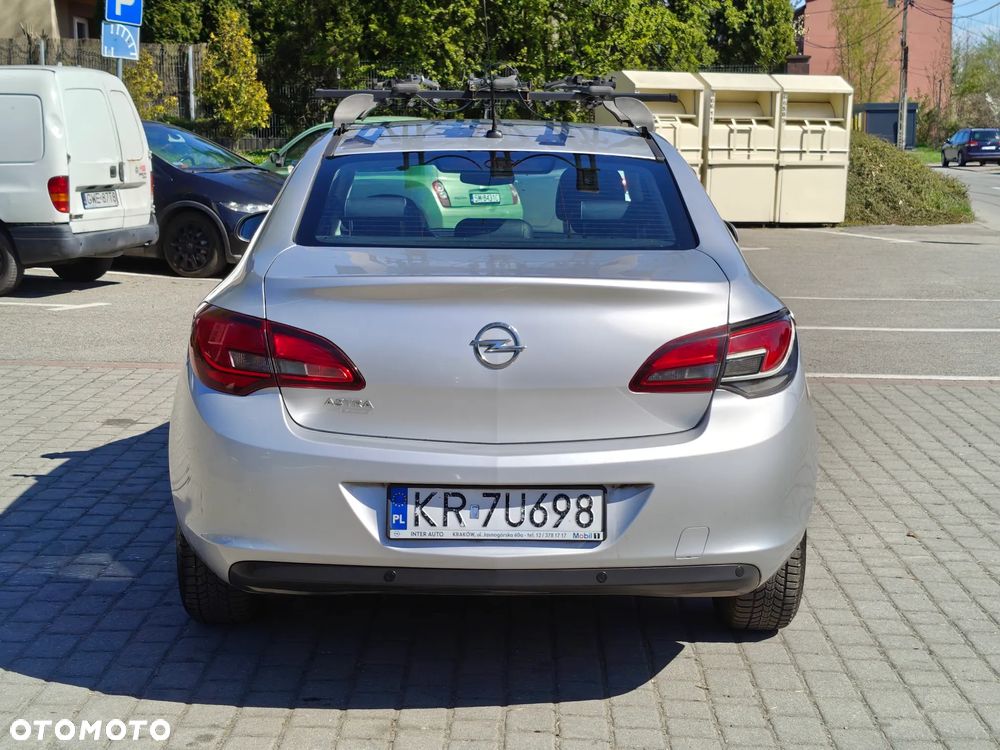 Opel Astra 1.6 Sport - 9