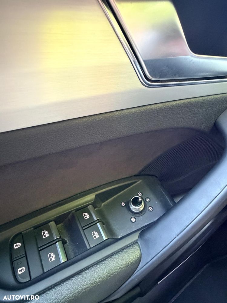 Audi Q5 50 TFSIe quattro S tronic S line - 23