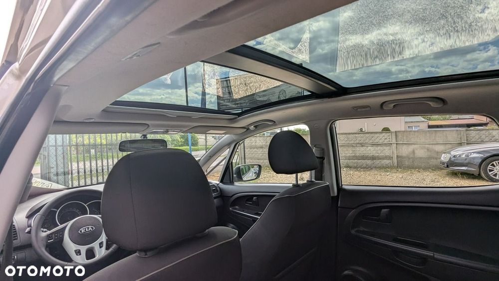 Kia Venga - 30