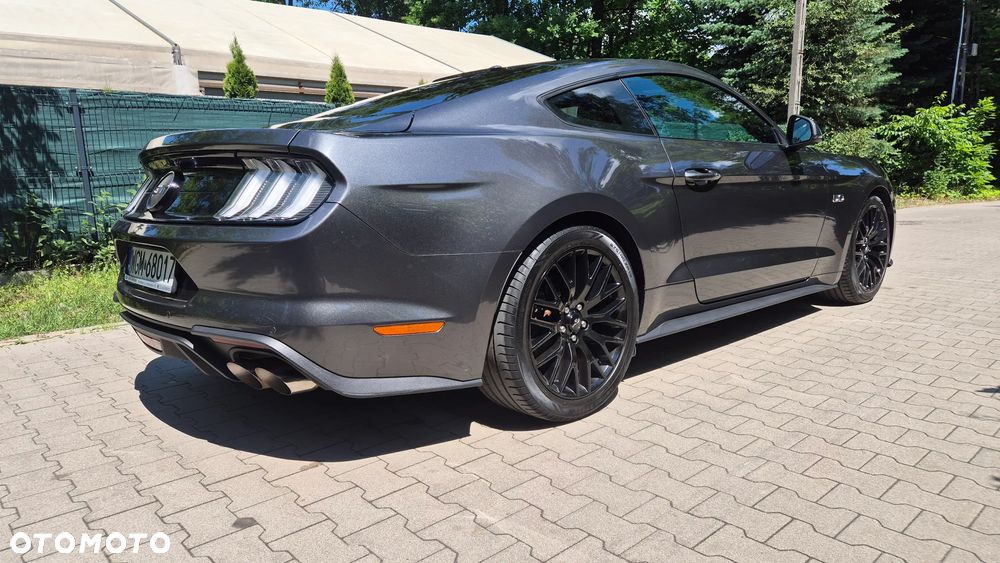 Ford Mustang - 8