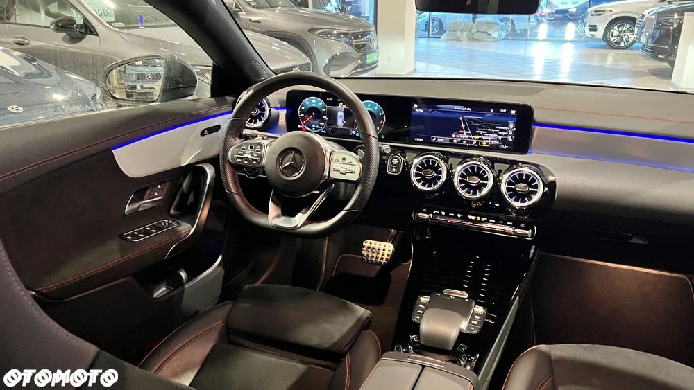 Mercedes-Benz CLA 200 AMG Line 7G-DCT - 16