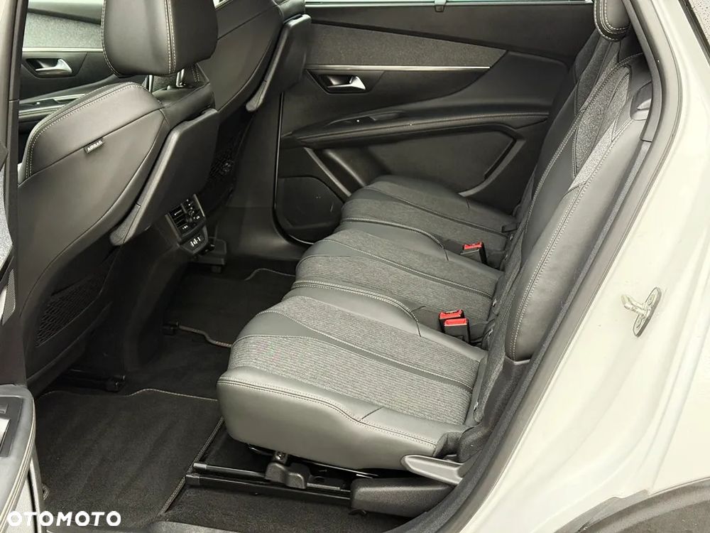 Peugeot 5008 BlueHDI 180 EAT8 GT - 11